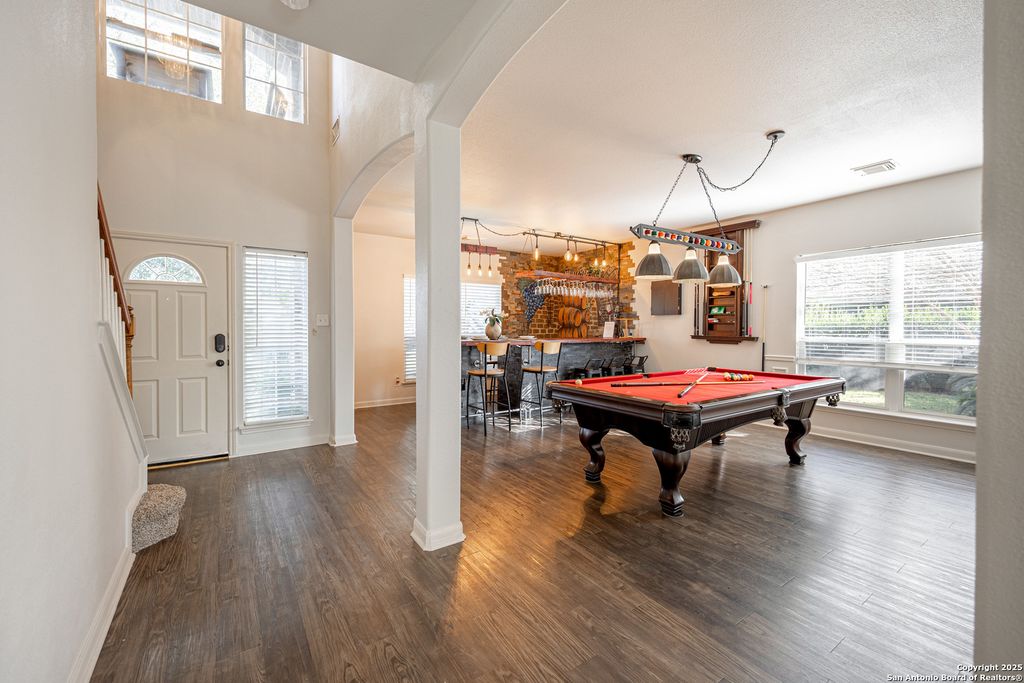 Photo of 1514 Crescent Ct, San Antonio, TX 78258 (MLS # 1926116)