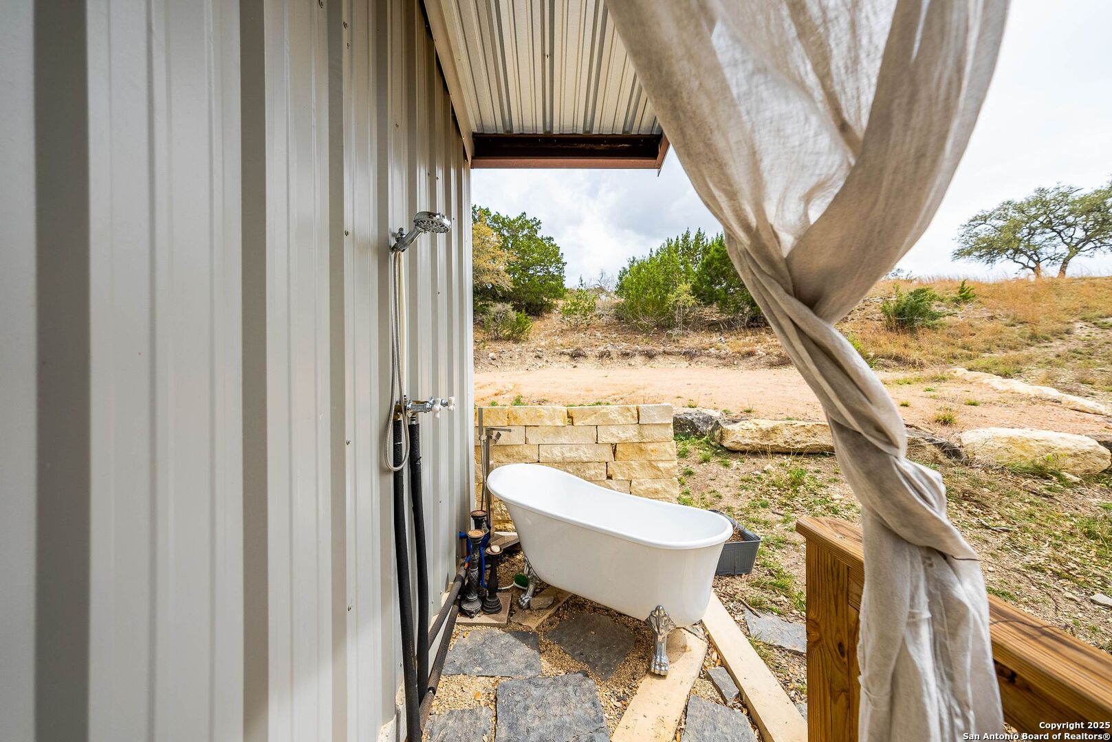 Boerne, Texas 78006, United States, 1 Bedroom Bedrooms, ,1 BathroomBathrooms,Residential,Active,181403