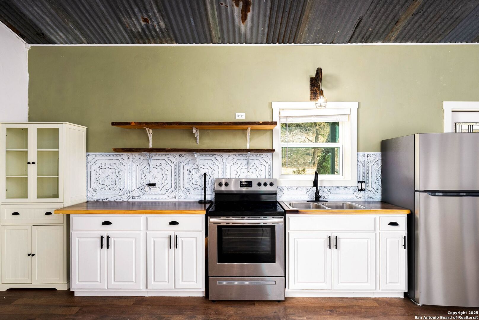 Boerne, Texas 78006, United States, 1 Bedroom Bedrooms, ,1 BathroomBathrooms,Residential,Active,181403