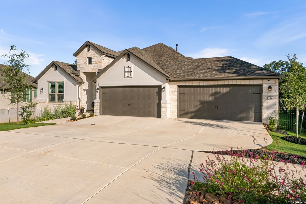 Photo of 114 Sonrisa, Boerne, TX 78006 (MLS # 1944705)