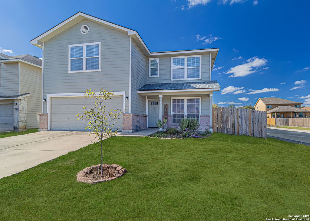 Photo of 2603 Thunder Gulch, San Antonio, TX 78245 (MLS # 1925550)