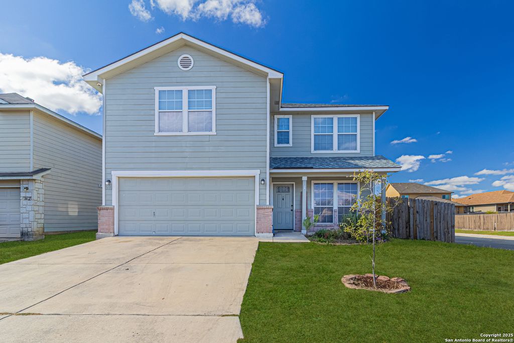 Photo of 2603 Thunder Gulch, San Antonio, TX 78245 (MLS # 1925550)