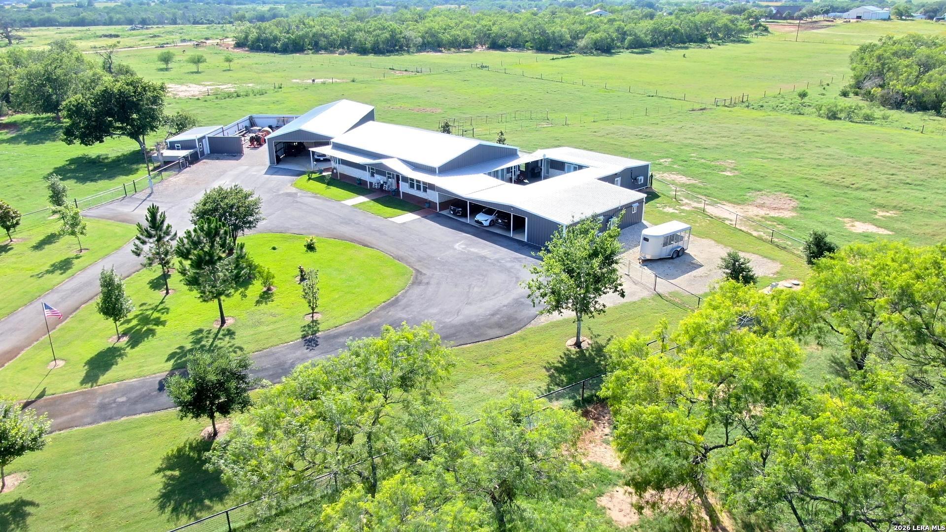 Photo 1 of 82 — 6653 Fm 539, Floresville, TX 78114