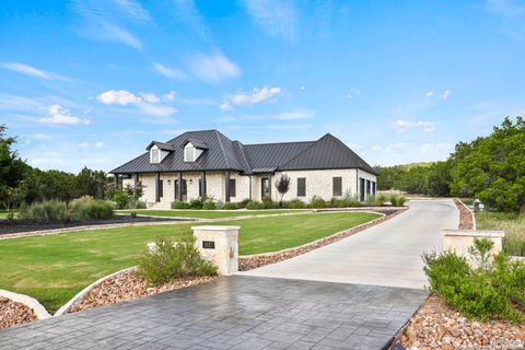 1687 Noble Trl Canyon Lake TX 78133