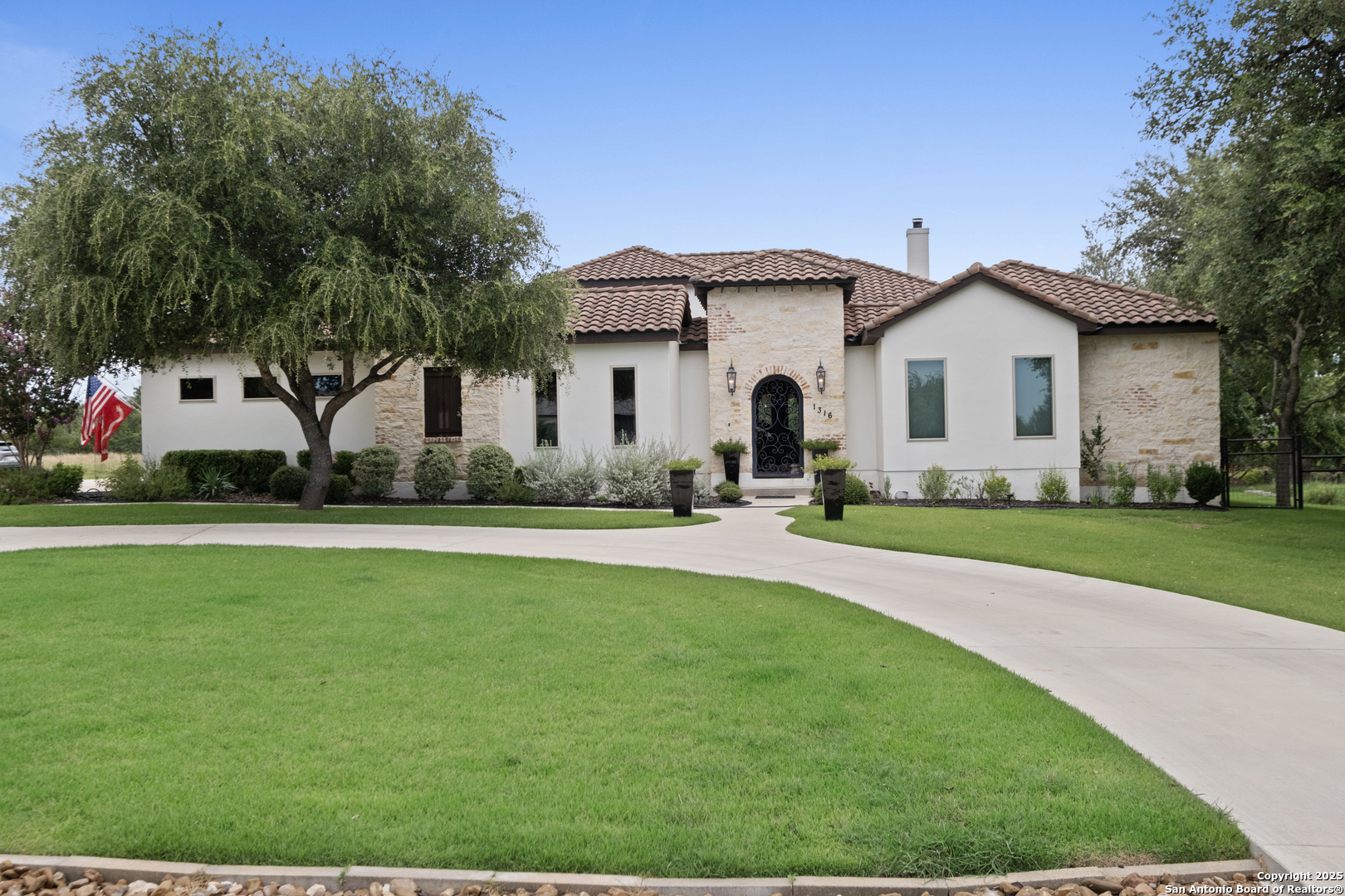 1316 Vintage Way