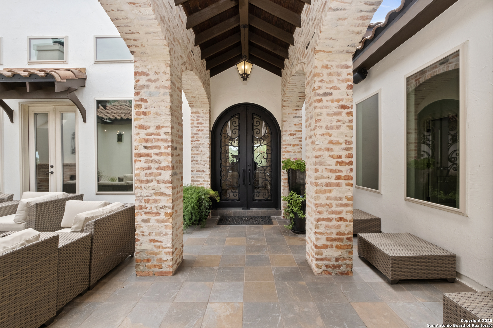1316 Vintage Way