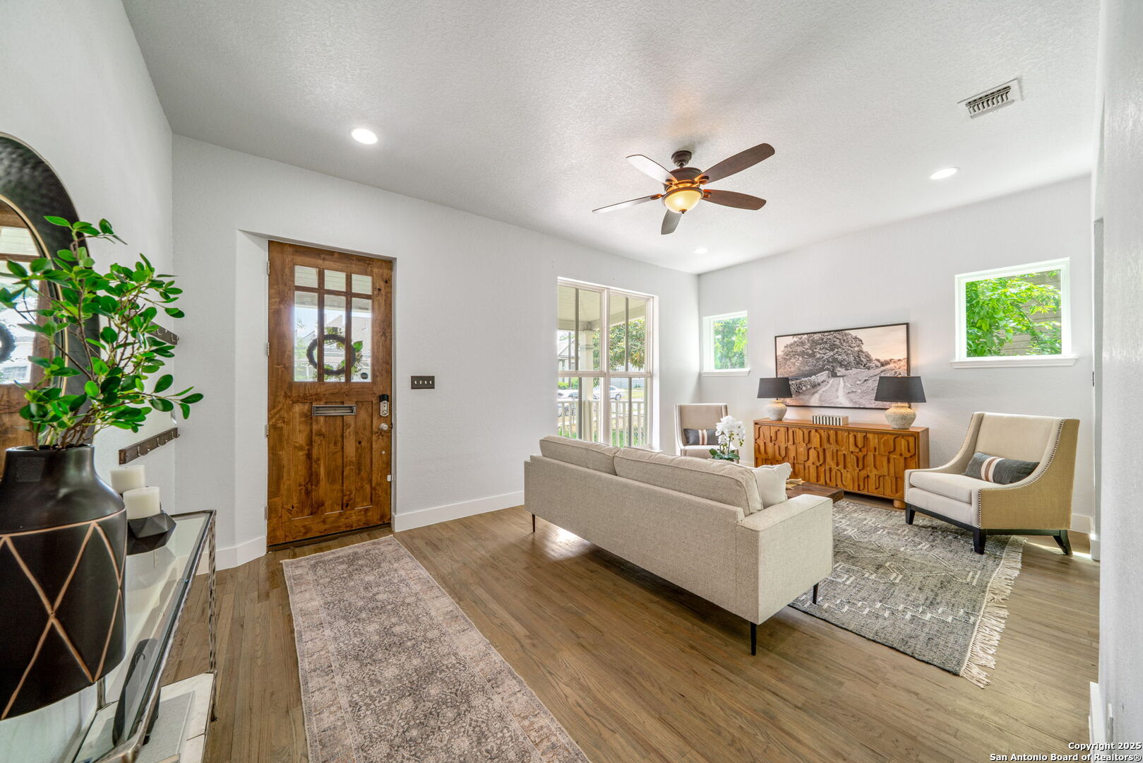 925 Burnet