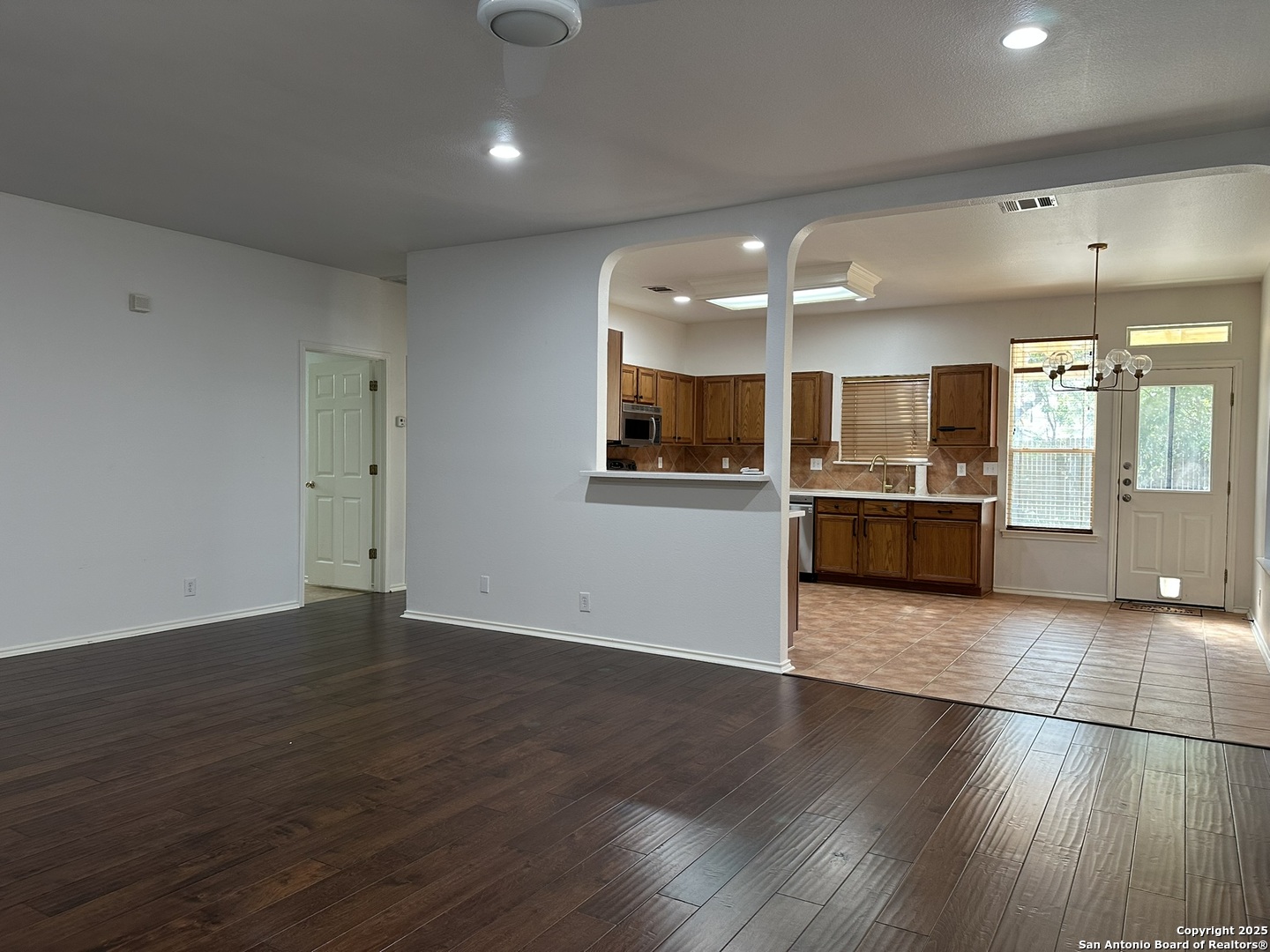 13715 Riverbank Pass