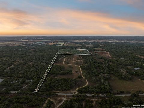 678 E Ammann Rd Bulverde TX 78163
