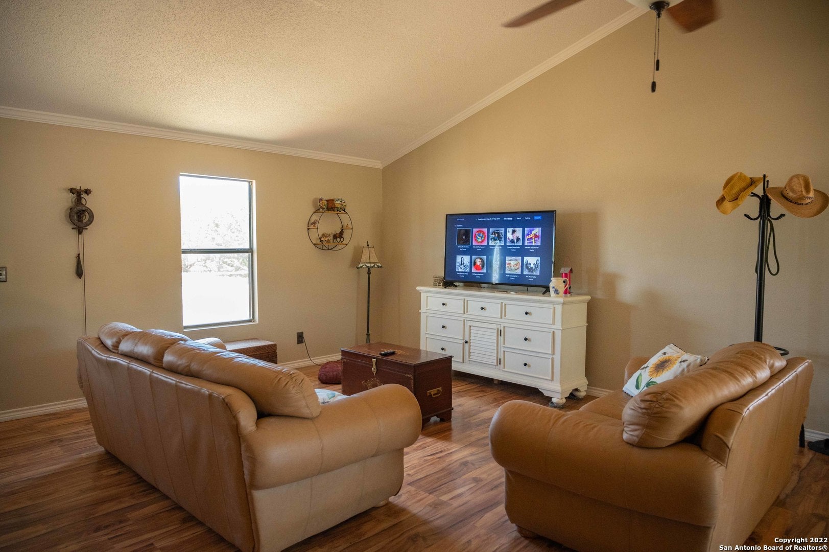 604 Mountain View Dr
