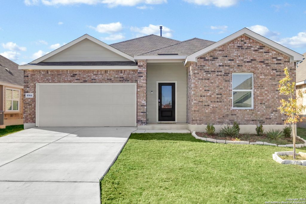 Photo of 8904 James Bowie, Seguin, TX 78155 (MLS # 1923499)
