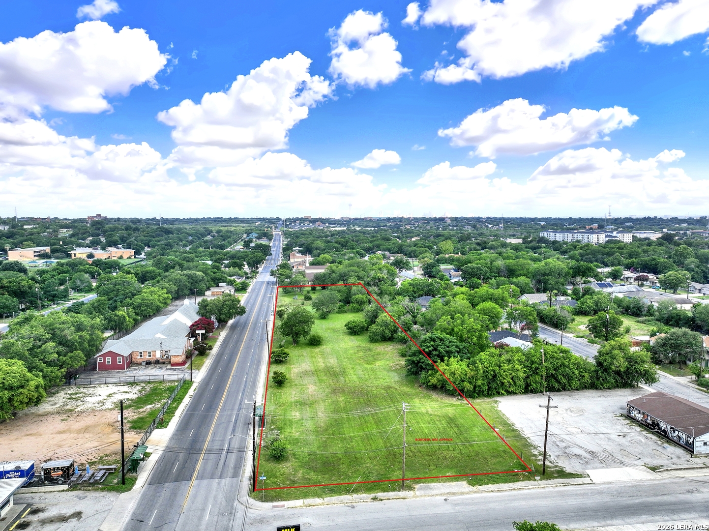 Photo 1 of 14 — 3079 MARTIN LUTHER KING DR, San Antonio, TX 78220