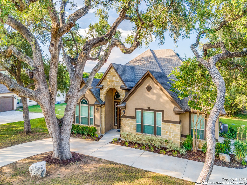 5604 Copper Creek