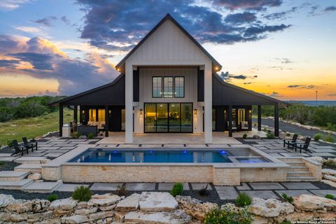 120 LOST VALLEY LANE Camp Verde TX 78010