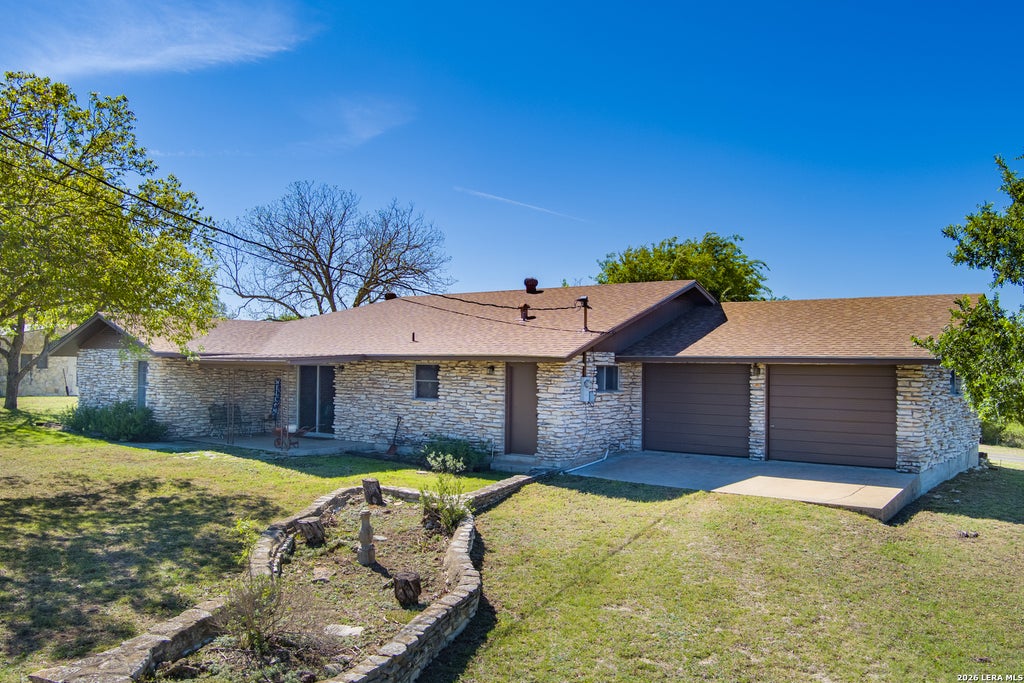 Photo of 542 Ranch to Market 473, Comfort, TX 78013 (MLS # 1955924)