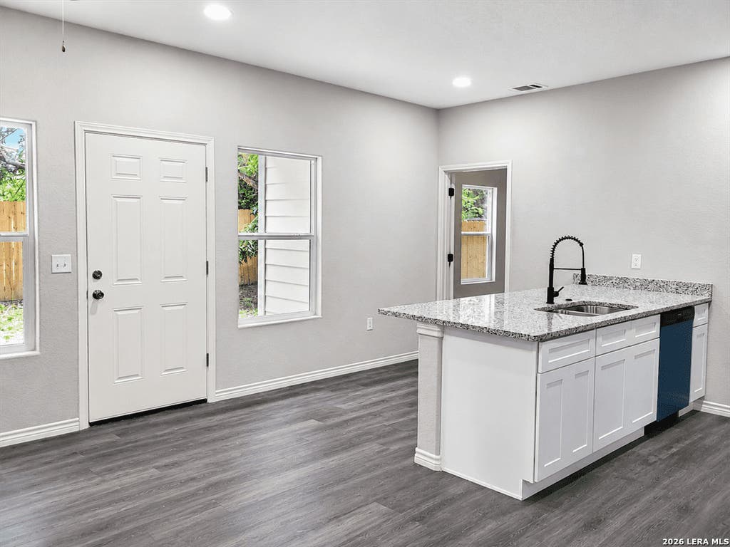Photo of 7602 Windsor Oaks 2 #2, San Antonio, TX 78239 (MLS # 2007685)