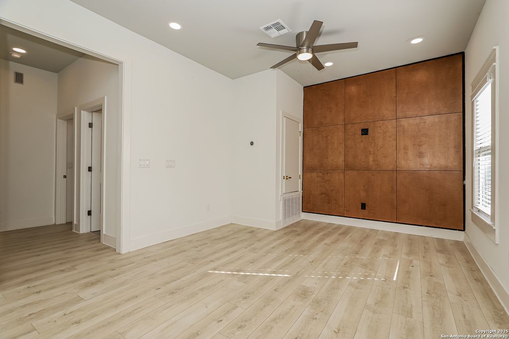 Photo of 120 E Magnolia 102 #102, San Antonio, TX 78212 (MLS # 1925468)