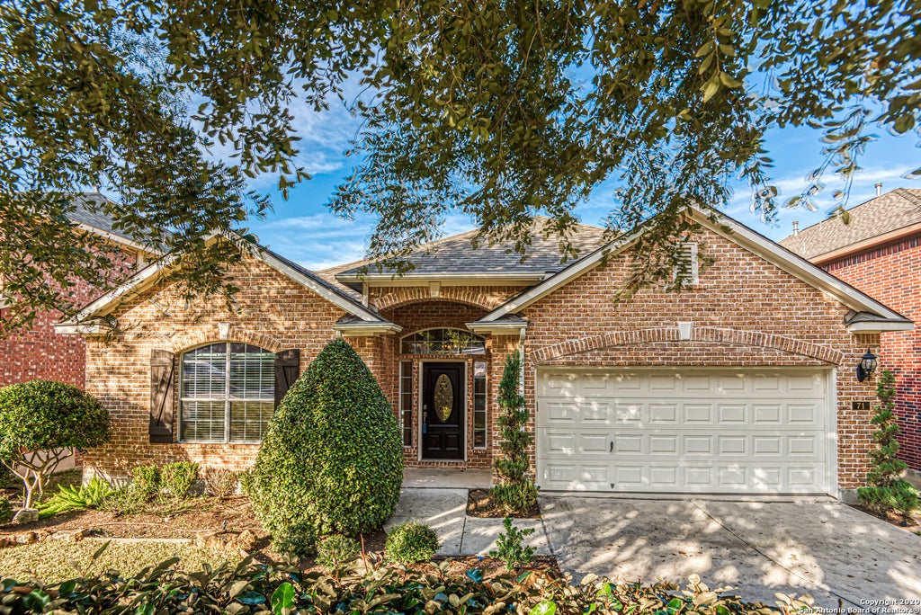 Photo of 71 BLUE THORN TRL, San Antonio, TX 78256 (MLS # 2019903)