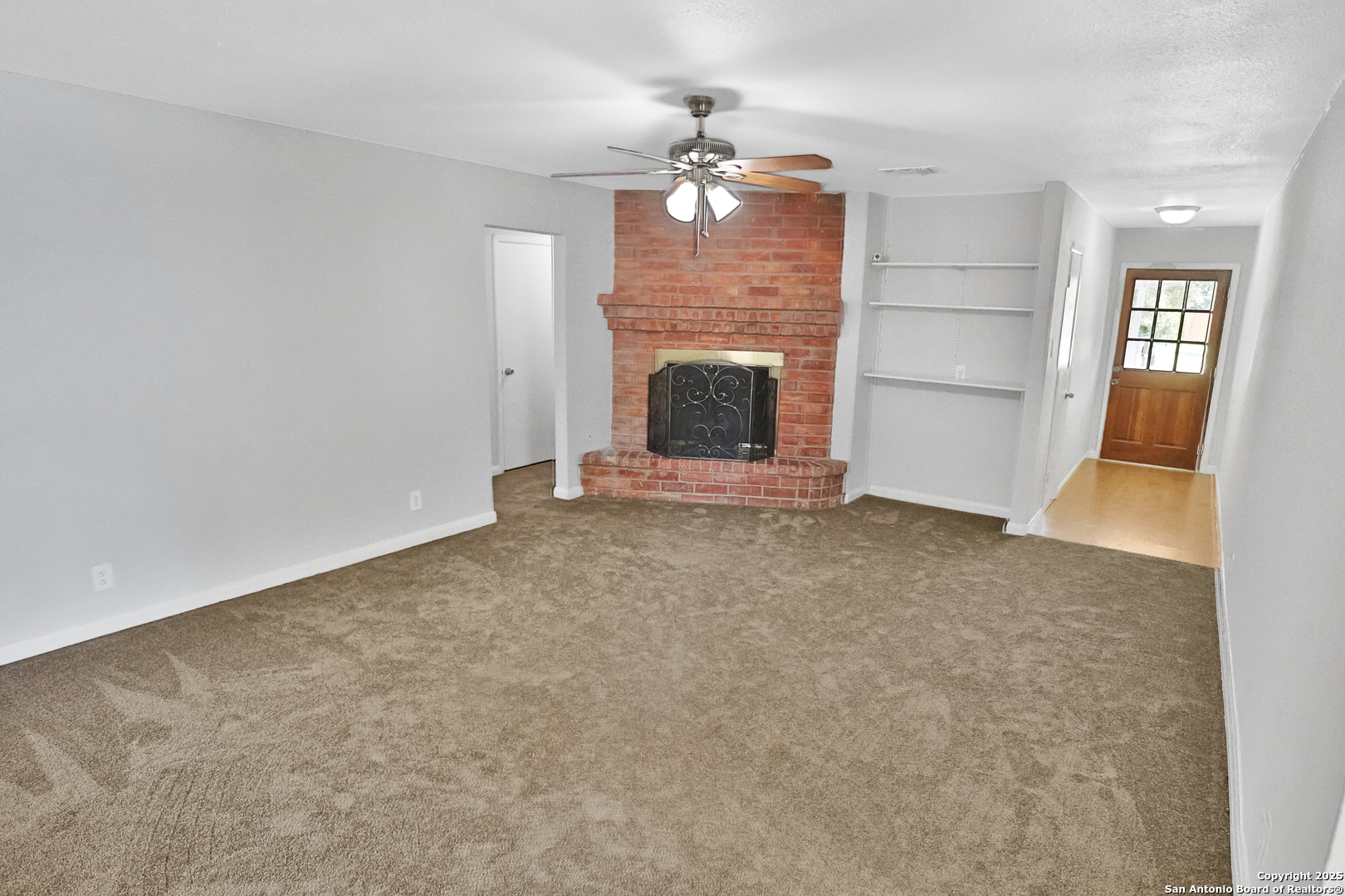 6403 Ridge Creek