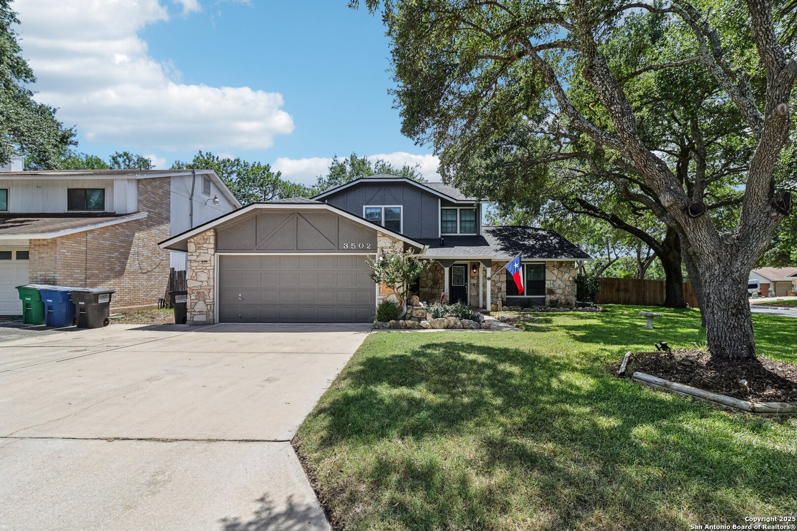 3502 Oakhorne