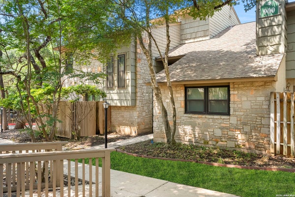 14122 CHURCHILL ESTATES BLVD APT 902, SAN ANTONIO, TX 78248 - Image d71597e1123593acd8e2ecbd4bb668a3/3972056783