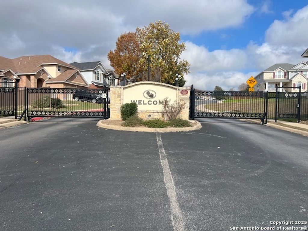 Photo of 4408 Pinehurst Mesa, San Antonio, TX 78247 (MLS # 1930178)