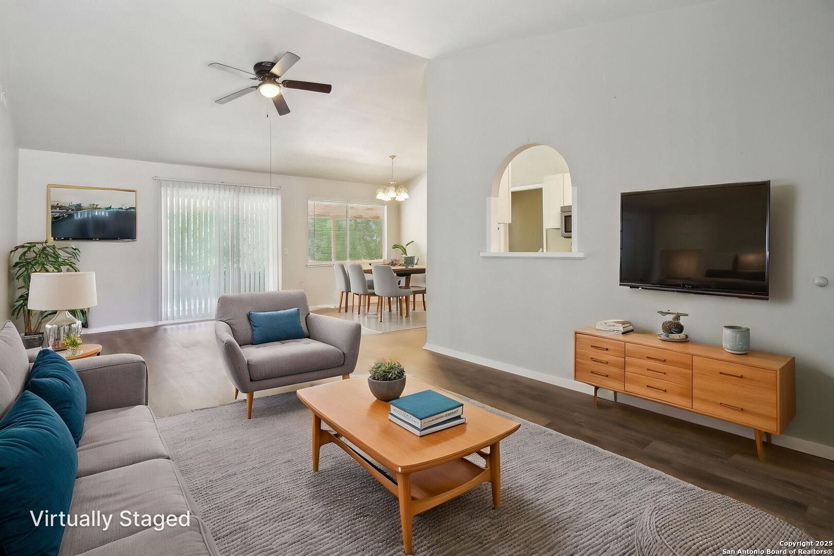 7810 Village oak