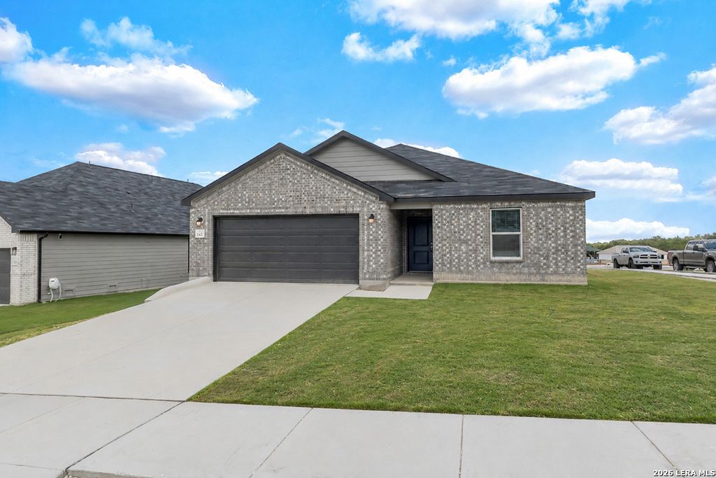 Photo of 142 CROW COVE, Boerne, TX 78006 (MLS # 1944725)