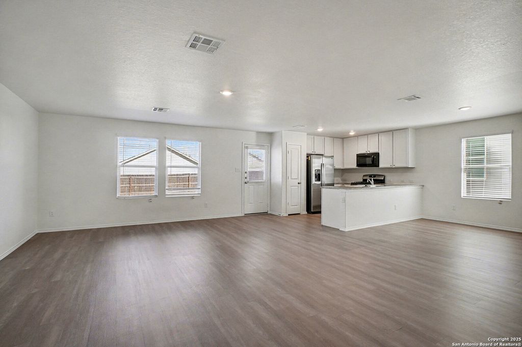 Photo of 10515 Varmus, Converse, TX 78109 (MLS # 1929436)