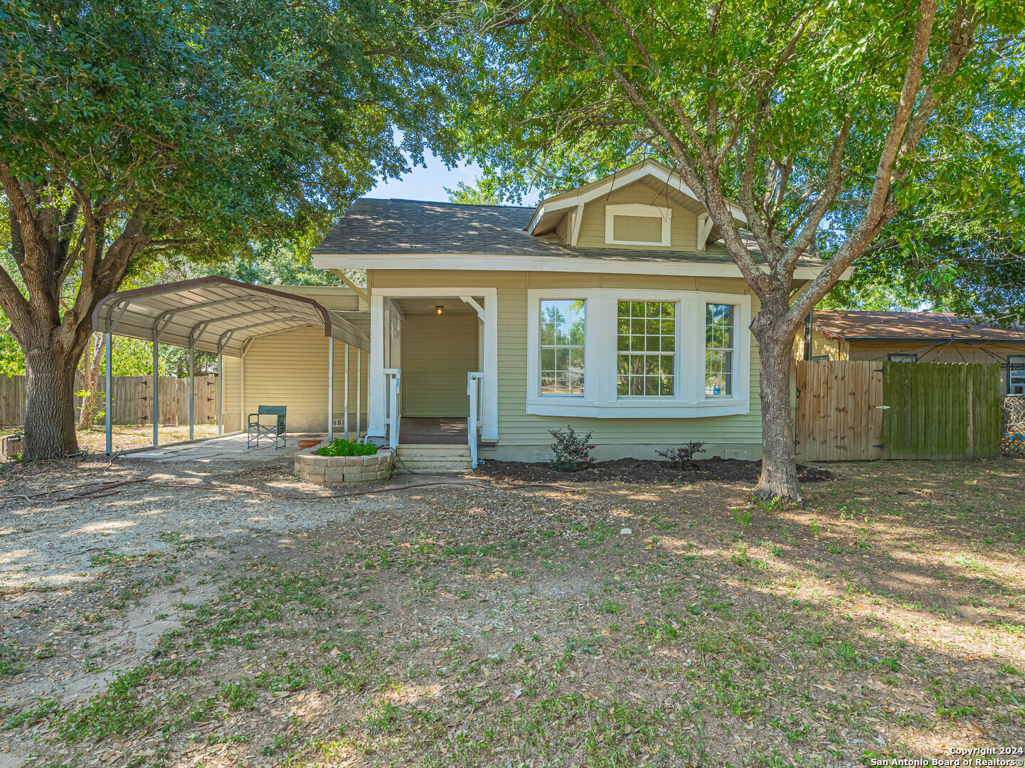 View Somerset, TX 78069 house