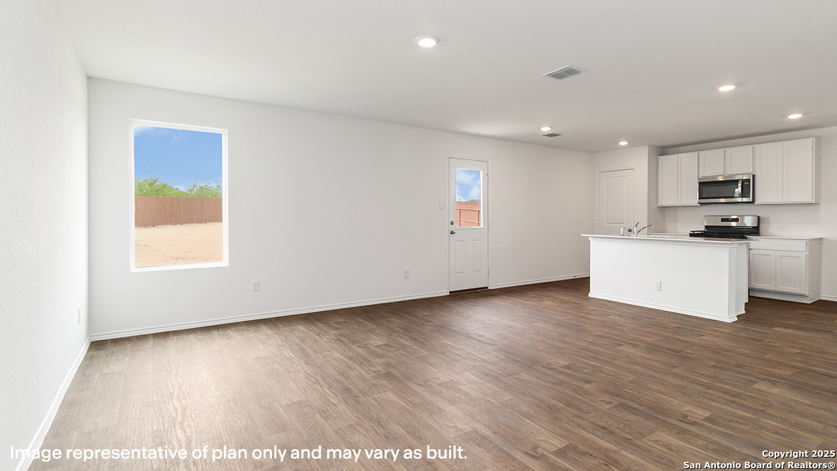 15543 Mint Patch Meadow