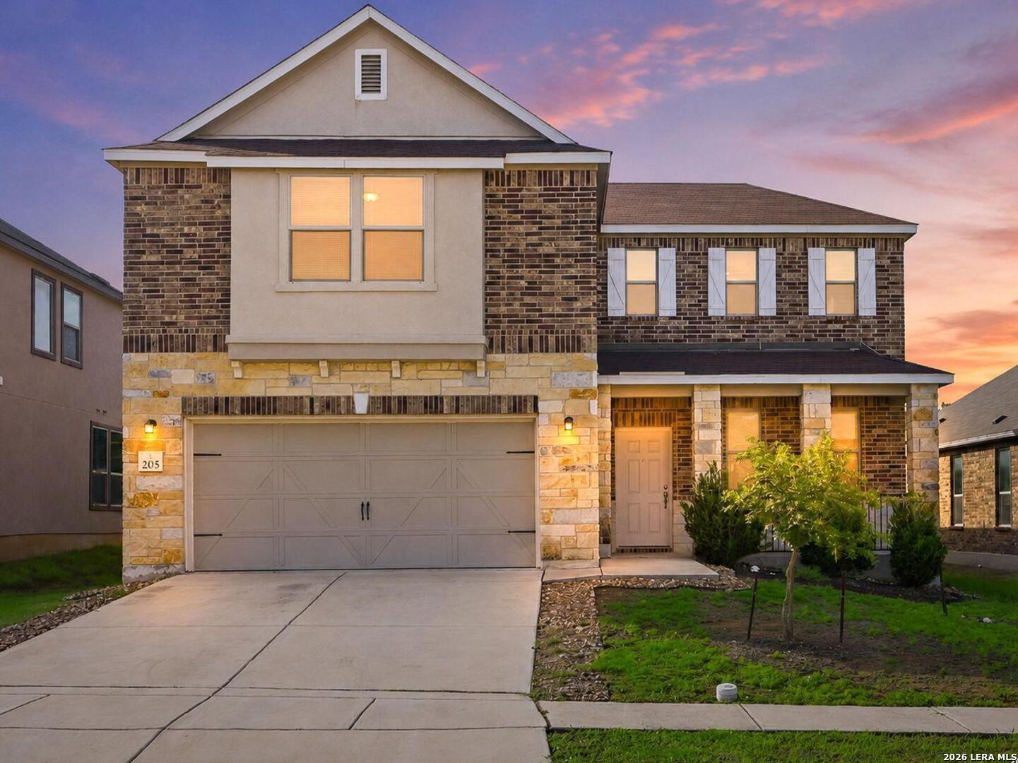 Photo 1 of 28 — 205 LONE FALLS DR, Universal City, TX 78148