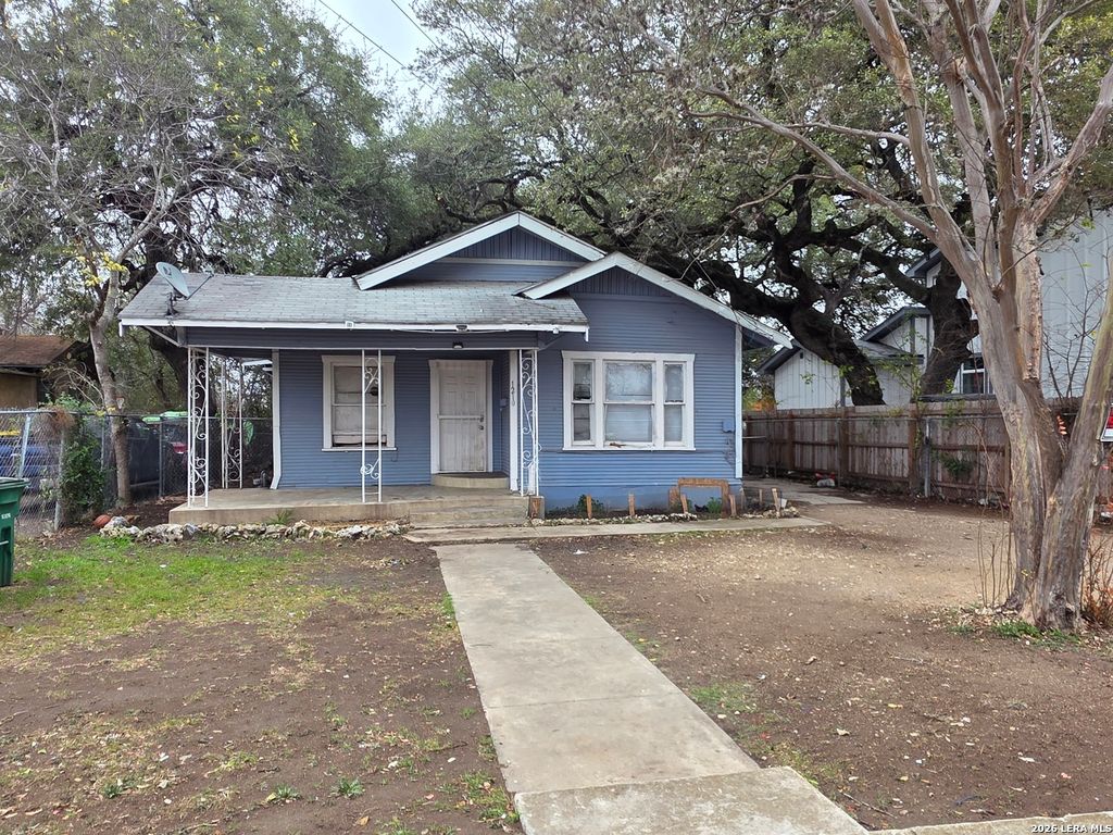 Photo of 1210 S Walters, San Antonio, TX 78210 (MLS # 1936544)