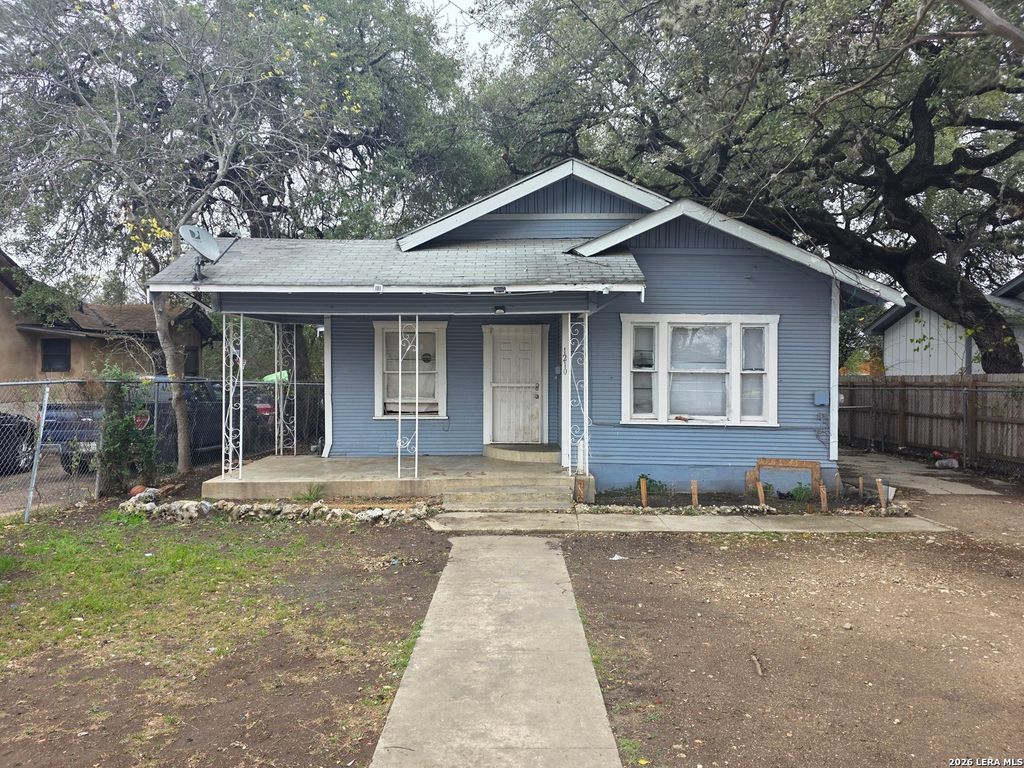 Photo of 1210 S Walters, San Antonio, TX 78210 (MLS # 1936544)