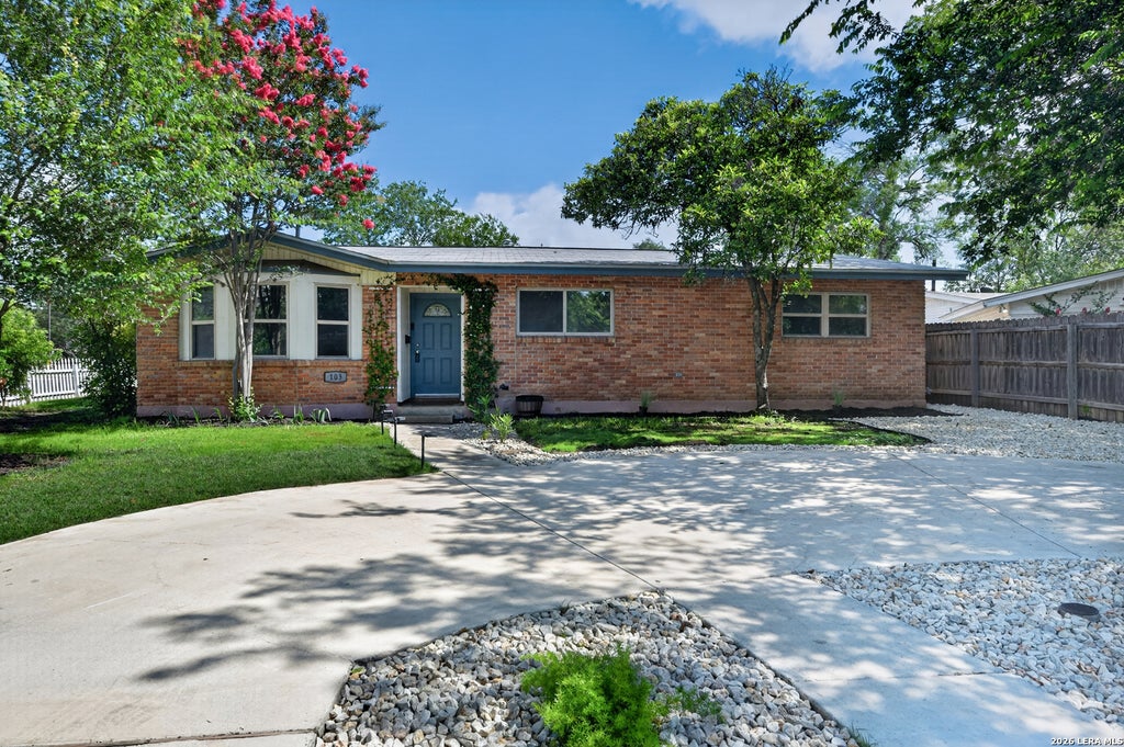 Photo of 103 NORTHRIDGE DR, San Antonio, TX 78209 (MLS # 1991252)