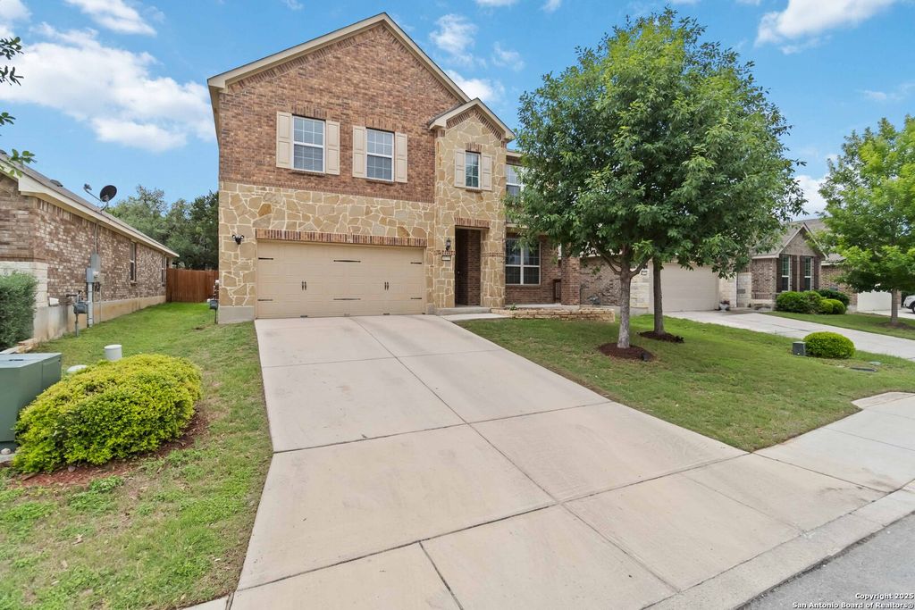 Photo of 10719 SERRENTO HI, Helotes, TX 78023 (MLS # 1897193)