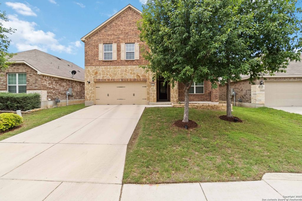 Photo of 10719 SERRENTO HI, Helotes, TX 78023 (MLS # 1897193)