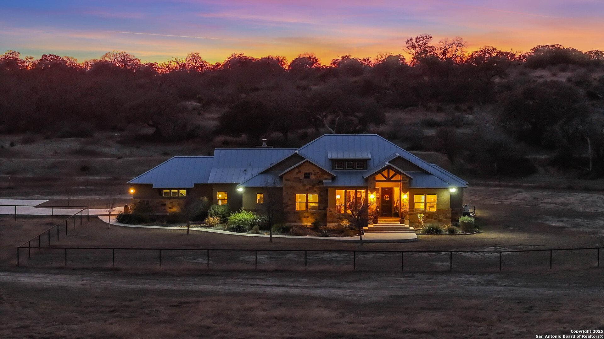 3065 CYPRESS CREEK RD