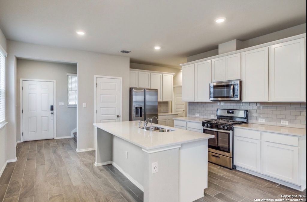 Photo of 272 kinsley, New Braunfels, TX 78130 (MLS # 1930346)