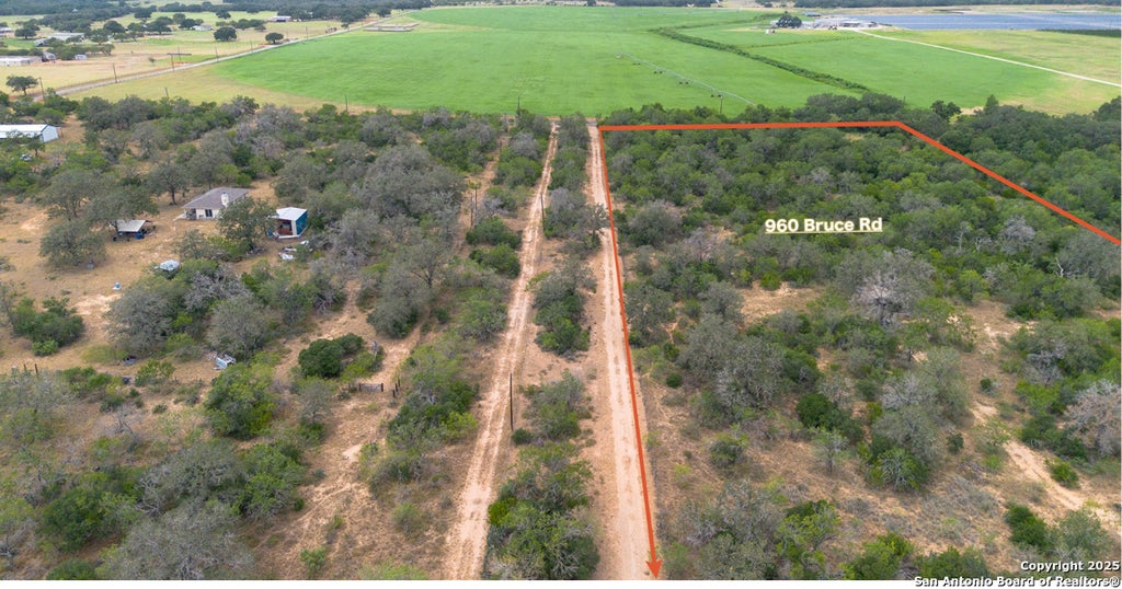 Photo of 960 Bruce, Poteet, TX 78065 (MLS # 1893216)