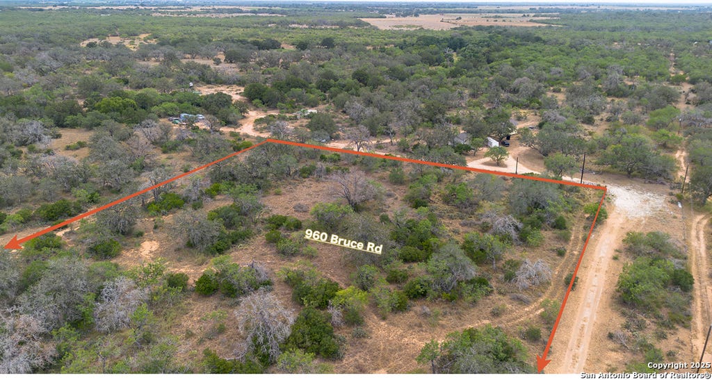 Photo of 960 Bruce, Poteet, TX 78065 (MLS # 1893216)