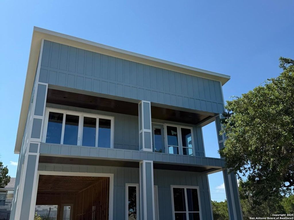 Photo of 748 Riviera, Canyon Lake, TX 78133 (MLS # 1895909)