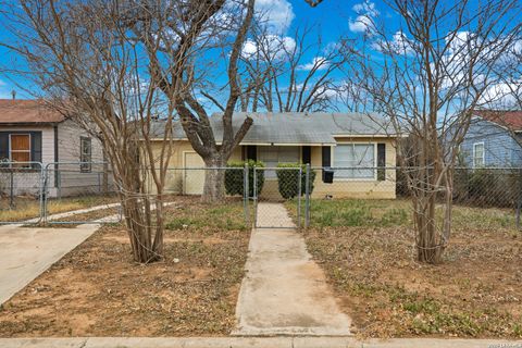 Photo of 507 Wright Ave, Schertz, TX 78154 (MLS # 1939033)