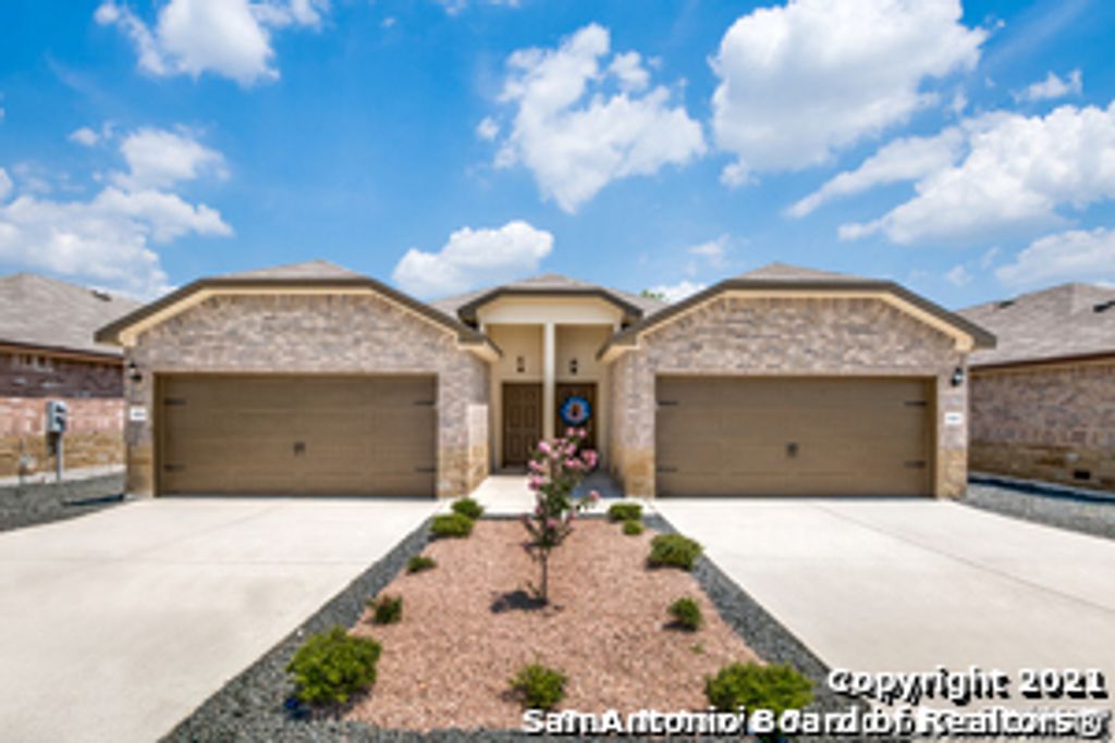 Photo of 1111 Renee Way, Seguin, TX 78155 (MLS # 1912267)