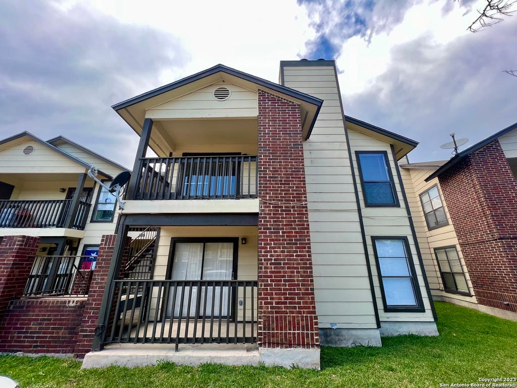 Photo of 810 Station St 1 #1, Converse, TX 78109 (MLS # 1969296)