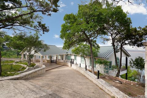 A home in Canyon Lake