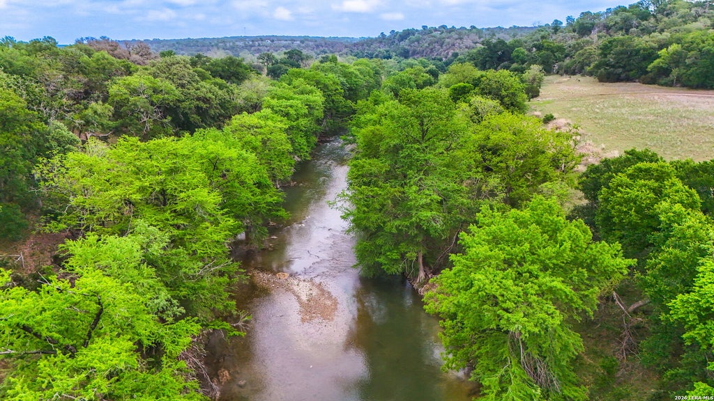 Photo of 213 Timber View, Boerne, TX 78006 (MLS # 1960538)