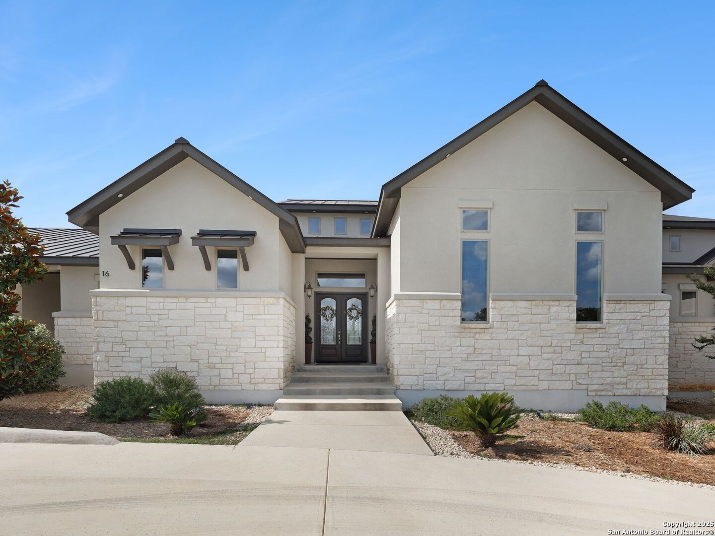 16 Taylor Ridge