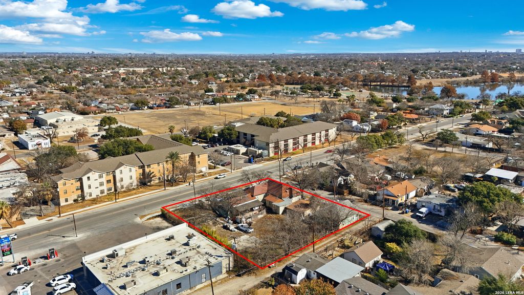 Photo of 1802 Cincinnati, San Antonio, TX 78201 (MLS # 1940571)