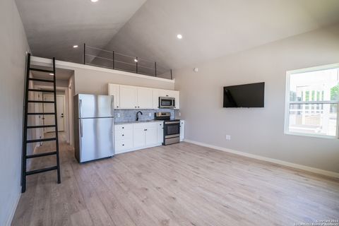 Tiny photo for 1225 TEXAS OAKS D #D, Spring Branch, TX 78070 (MLS # 1933220)